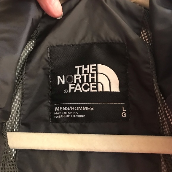 🌧THE NORTH FACE HYVENT Rain Jacket - Picture 15 of 16